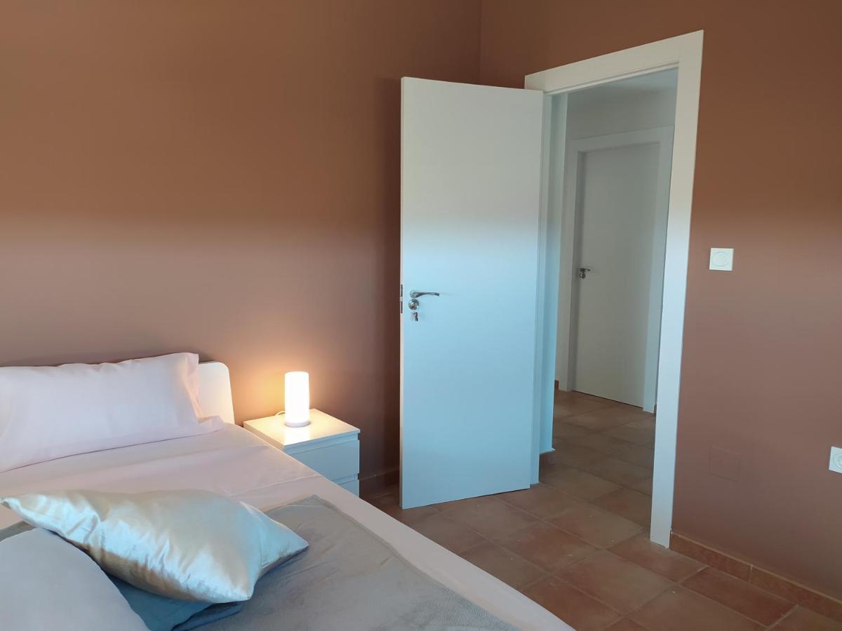 Habitaciones En Finca Olivo Y Almendro Ucenda Kültér fotó
